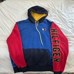 Tommy Hilfiger Pull Over Hoodie